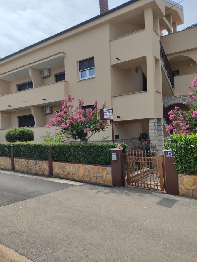 Apartment Mara Porec