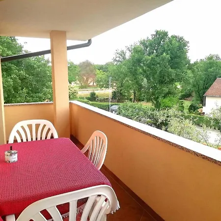 Apartment Mara Porec Exterior photo